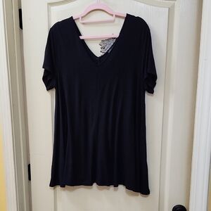 GRACE ELEMENTS BLACK V-NECK BLOUSE